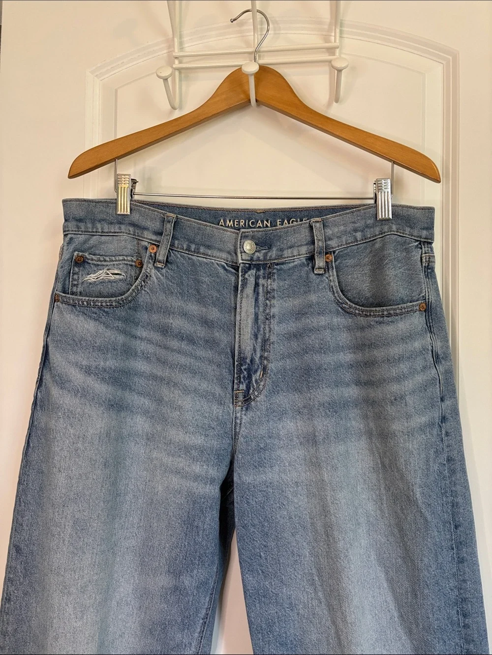 American Eagle Ex-Boyfriend Jeans Strigid Denim Size 12